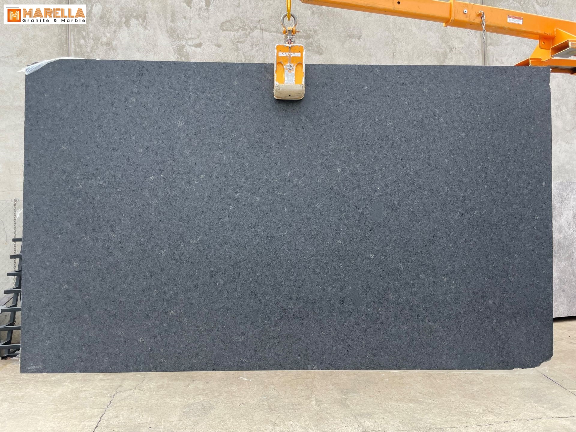 Angola Black Granite Lapotra 3050x1950x20mm