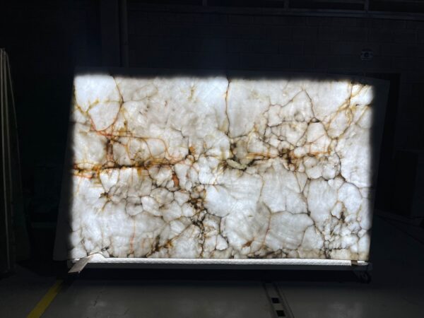 Cristallo Gold Quartzite with Backlit30x20
