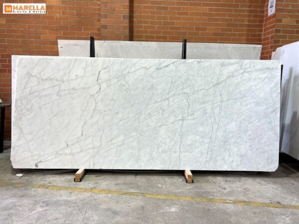 White Marble for Kitchen Benchtops and Fireplace